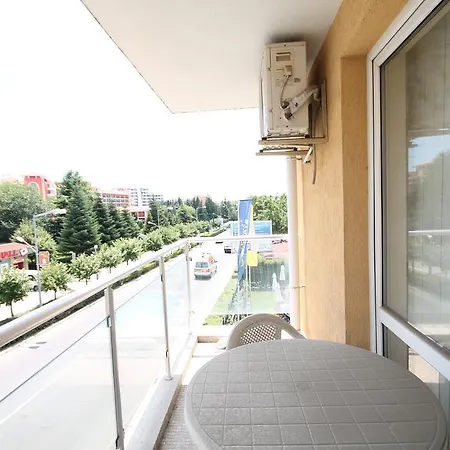 Arendoo In Flores Park Апартамент *